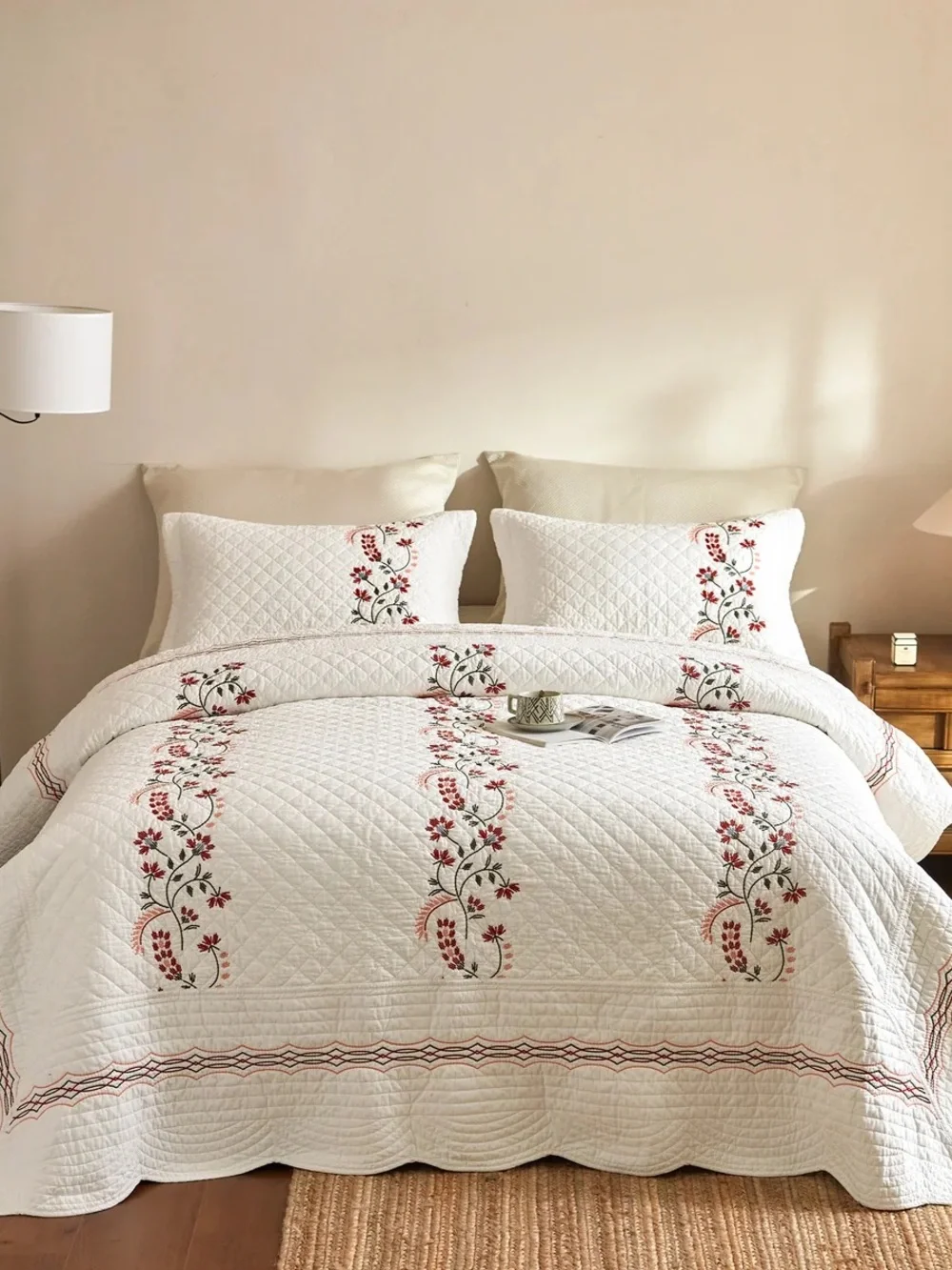 3 piece 100% cotton embroidered quilt set farmhouse bedspread